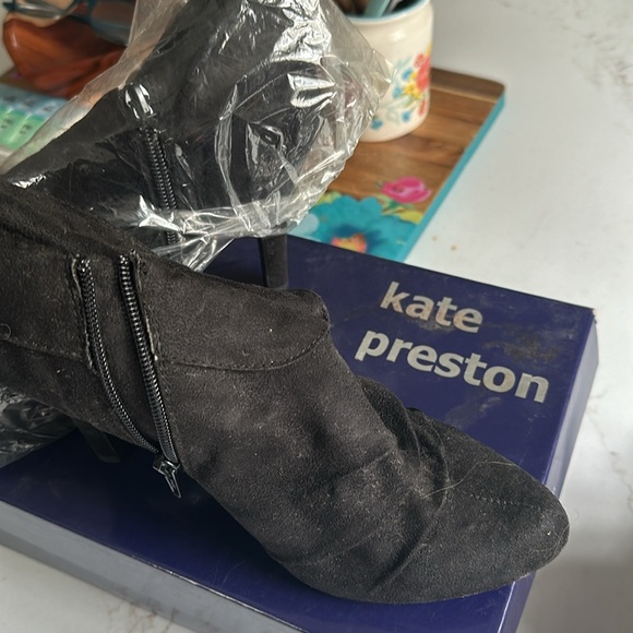 Women bootie size 10 new - Picture 2 of 2